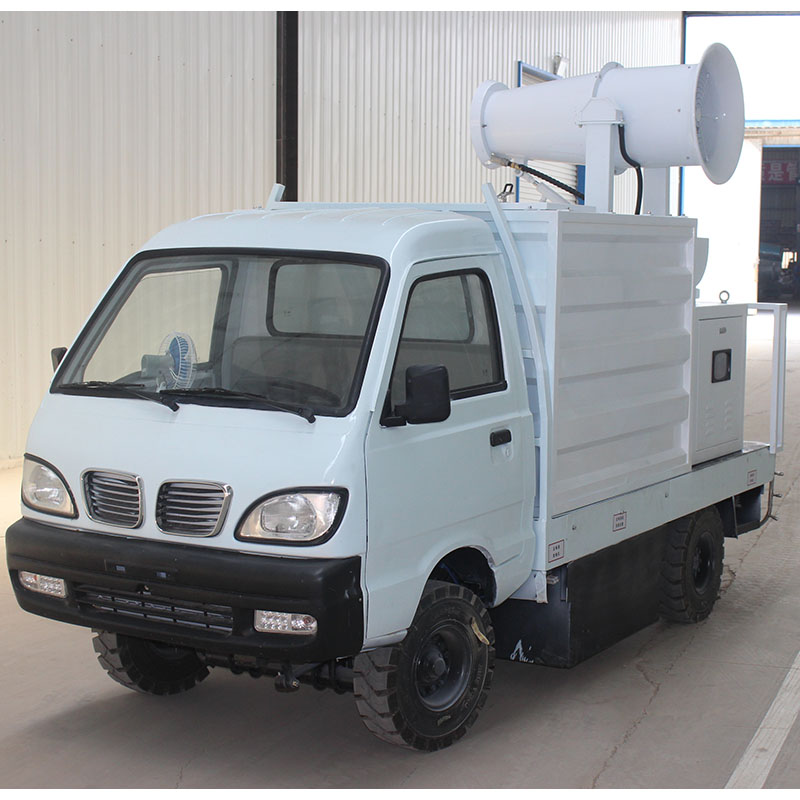 车载除尘雾炮喷雾设备有效治理矿山粉尘！