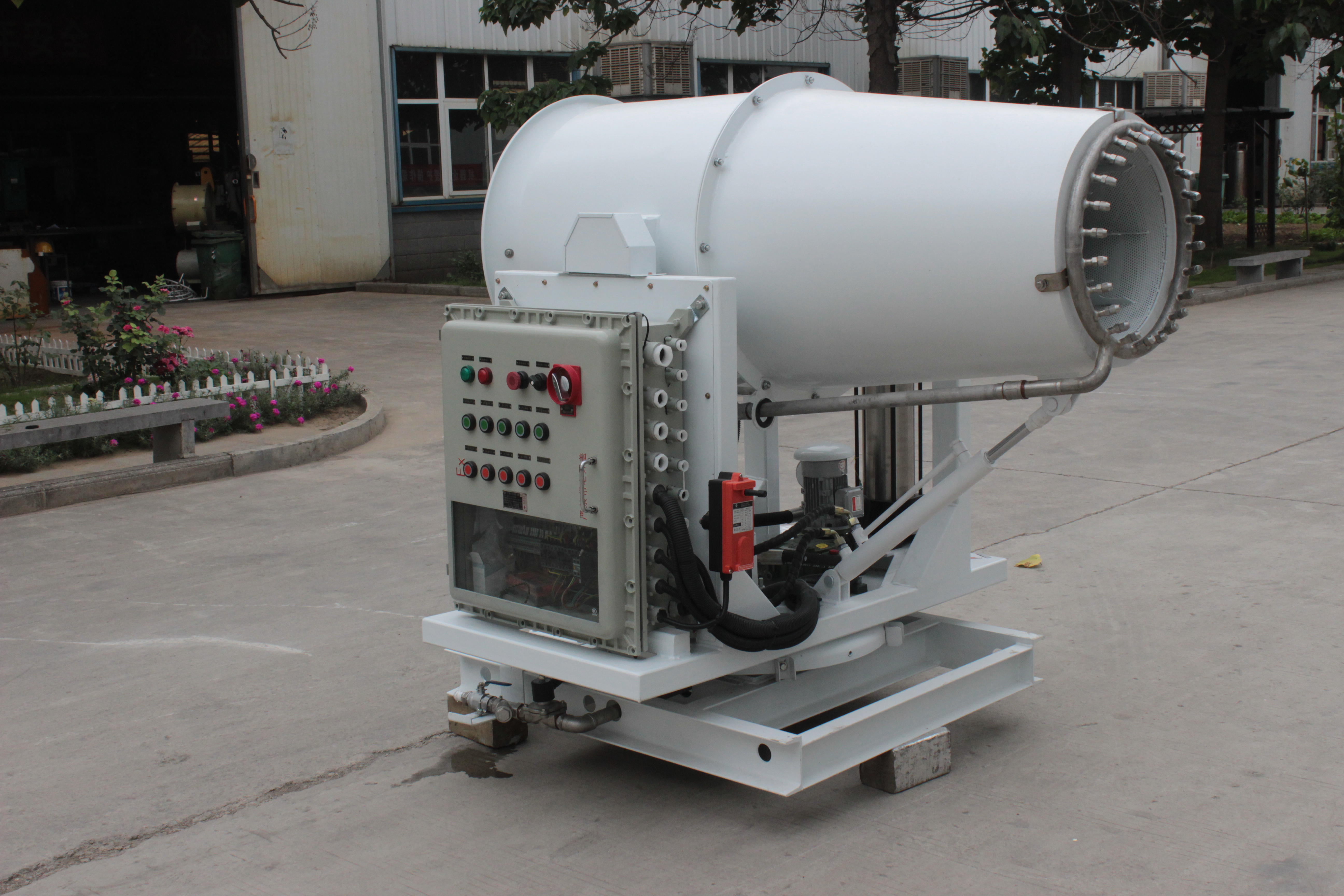 风送式高压雾炮机可以做成手动操控吗？优缺点是什么？