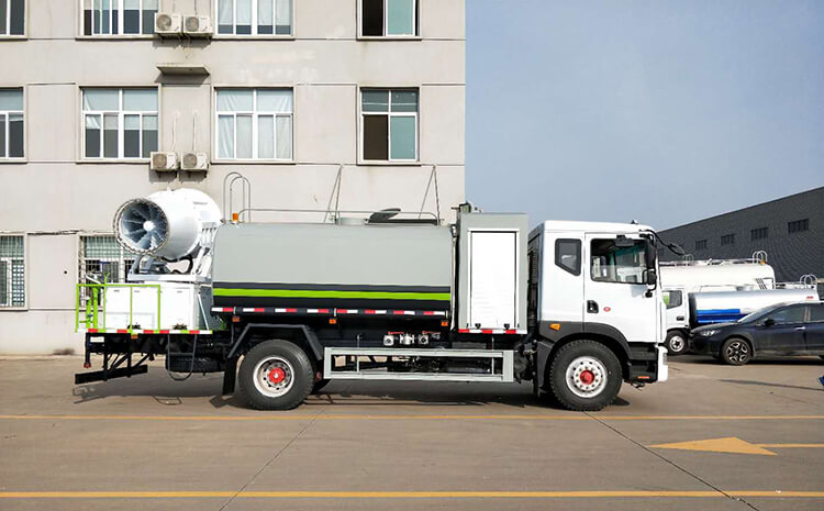 清洁雾炮机需注意什么呢?