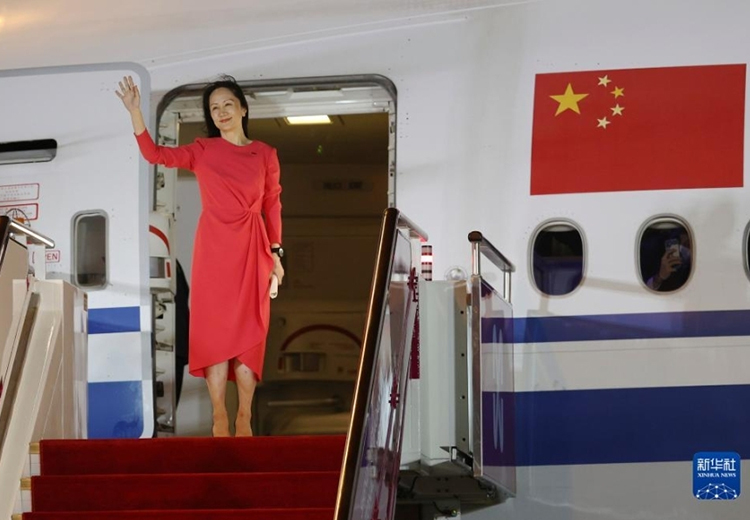 中国政府与海内外同胞强力支撑，铺就孟晚舟回国路